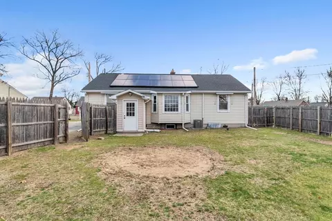 16 Fordham St, Springfield, MA 01104 photo 3