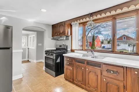 16 Fordham St, Springfield, MA 01104 photo 14