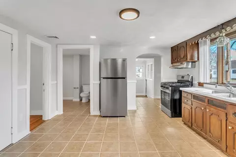 16 Fordham St, Springfield, MA 01104 photo 17