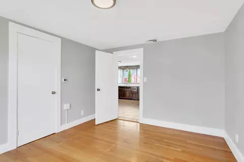 16 Fordham St, Springfield, MA 01104 photo 28