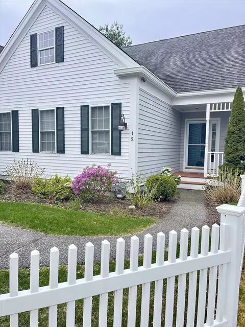 12 Berrywood Ct #12, Bourne, MA 02532