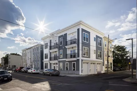 126 D St #5, Boston, MA 02127