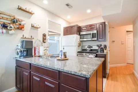 346 E St #2, Boston, MA 02127 photo 8