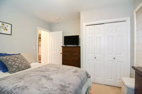 346 E St #2, Boston, MA 02127 photo 11