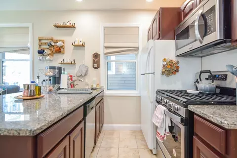346 E St #2, Boston, MA 02127 photo 6
