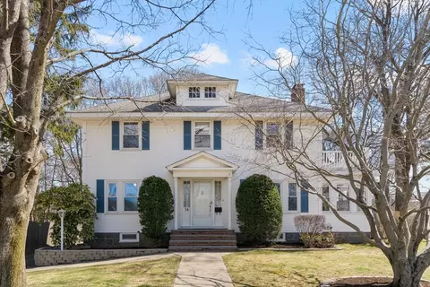54 Front St, Weymouth, MA 02188
