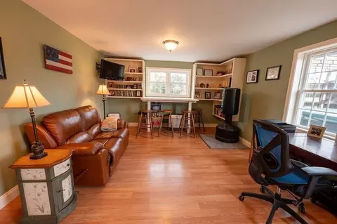 253 Oakham Rd, Barre, MA 01005 photo 5