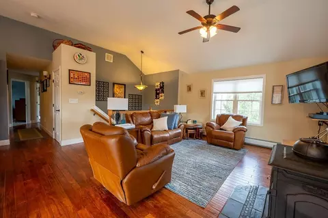 253 Oakham Rd, Barre, MA 01005 photo 2