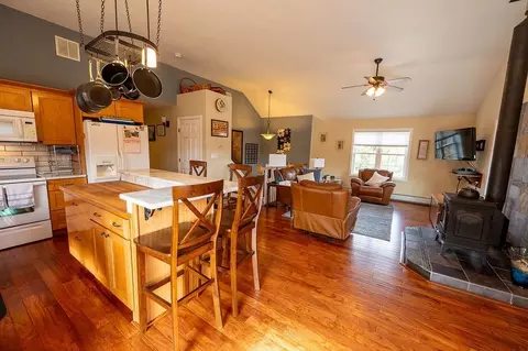 253 Oakham Rd, Barre, MA 01005 photo 11