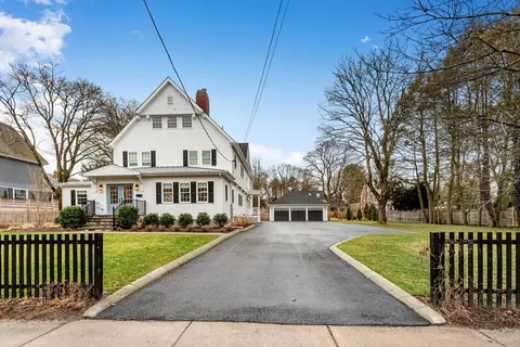 Exterior - 245 Summer Ave, Reading, MA 01867 photo 5 of 8
