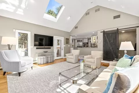 Living - 359 Grove St, Needham, MA 02492 photo 2 of 6