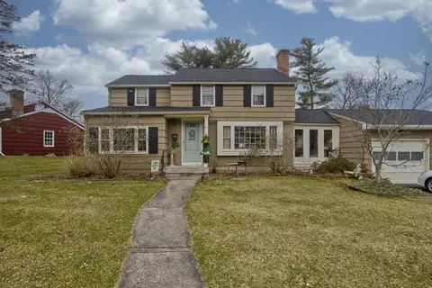 27 George St, Holyoke, MA 01040
