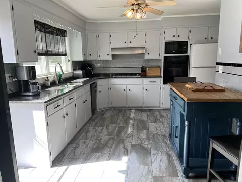 4 Booth Rd, Methuen, MA 01844 photo 10