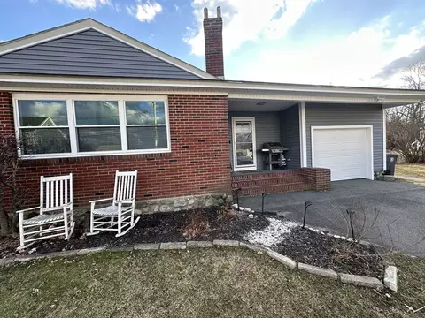4 Booth Rd, Methuen, MA 01844 photo 2