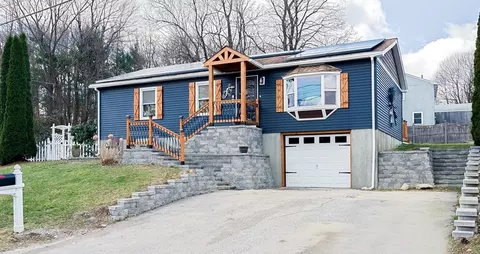 65 Paris Ave, Worcester, MA 01603