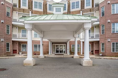295 Salem St #49, Woburn, MA 01801