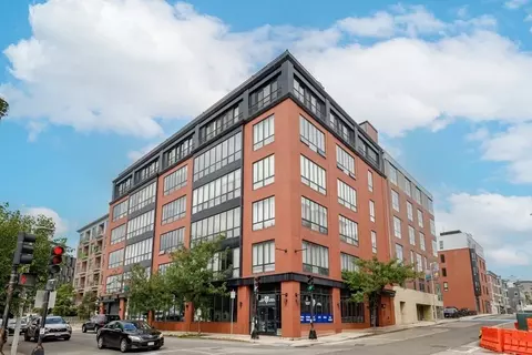 36 A Steet #6B, Boston, MA 02127