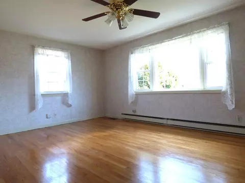 92 Wrentham Rd, Springfield, MA 01119 photo 17