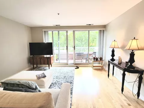 6 Canal Park #208, Cambridge, MA 02141