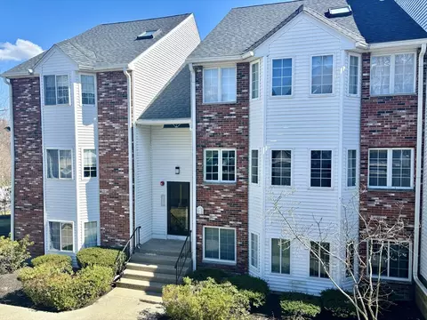 116 Tall Oaks Dr #E, Weymouth, MA 02190