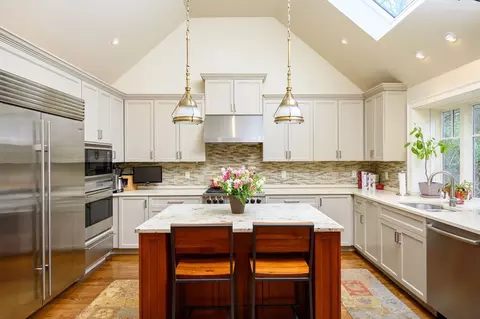 99 Green St, Canton, MA 02021 photo 2