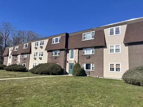 180 Main St #B34, Bridgewater, MA 02324