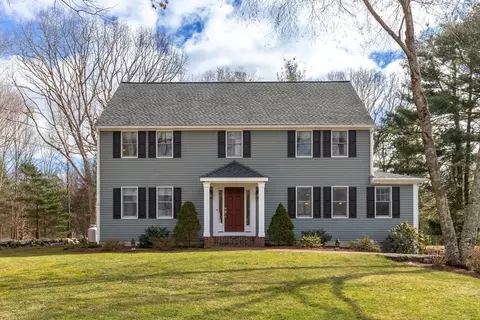 18 Greystone Way, Easton, MA 02356