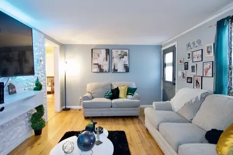 62 Midway St, Springfield, MA 01151 photo 6