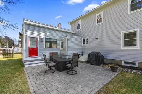 19 Dustin Rd, Reading, MA 01867 photo 5