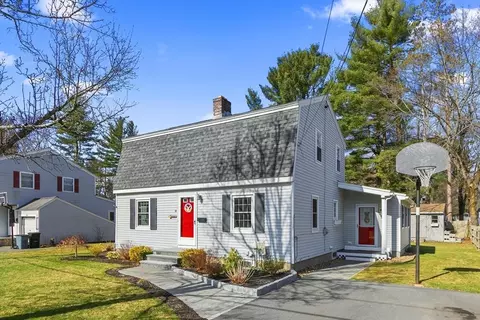 19 Dustin Rd, Reading, MA 01867 photo 2