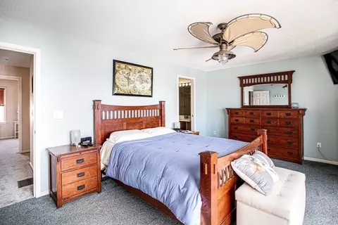 Bedroom - 700 Shore Dr #613, Fall River, MA 02721 photo 2 of 8