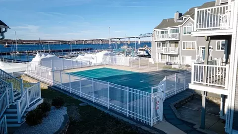 Exterior - 700 Shore Dr #613, Fall River, MA 02721 photo 3 of 3