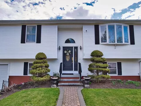 63 Small St, Fall River, MA 02720 photo 2