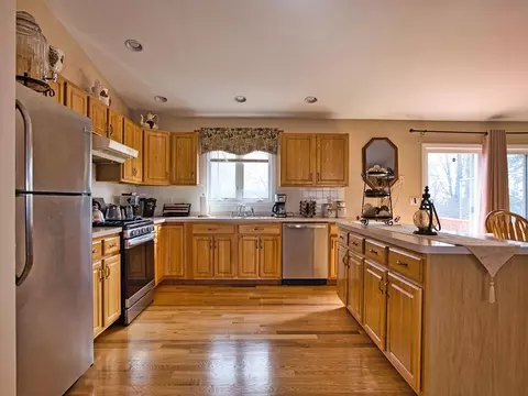 63 Small St, Fall River, MA 02720 photo 9
