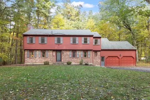 91 Deer Grass Ln, Concord, MA 01742