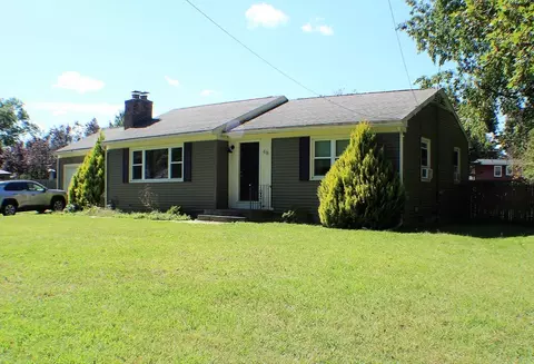 48 Pine Acre Rd, Springfield, MA 01129 photo 2