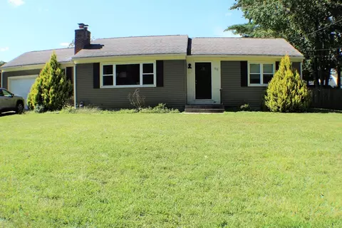 48 Pine Acre Rd, Springfield, MA 01129
