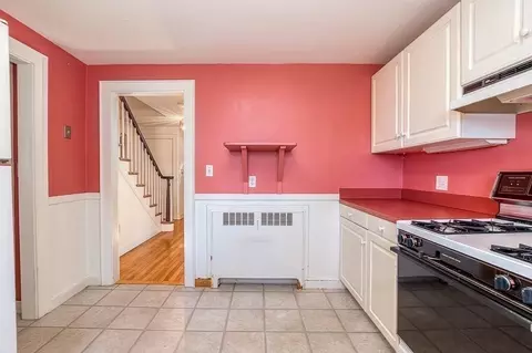 Kitchen - 4 Hillside Rd, Dedham, MA 02026 photo 2 of 4