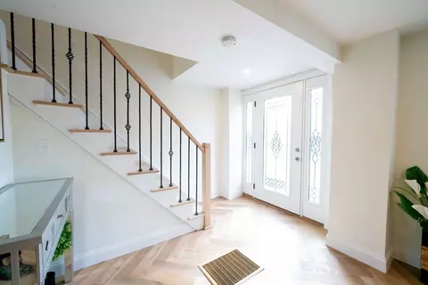 35 Wright St, Stoneham, MA 02180 photo 8