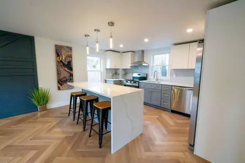 35 Wright St, Stoneham, MA 02180 photo 5