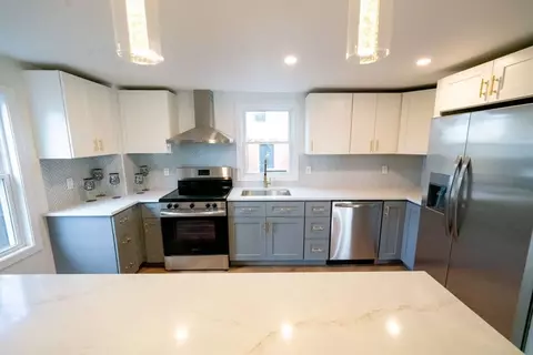 35 Wright St, Stoneham, MA 02180 photo 6