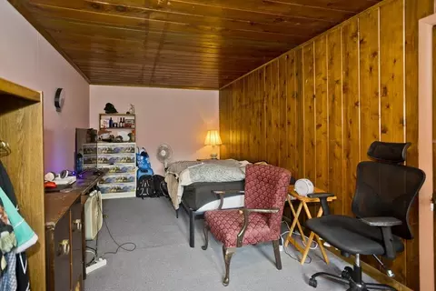 Bedroom - 42 Massasoit Ave, West Springfield, MA 01089 photo 1 of 3