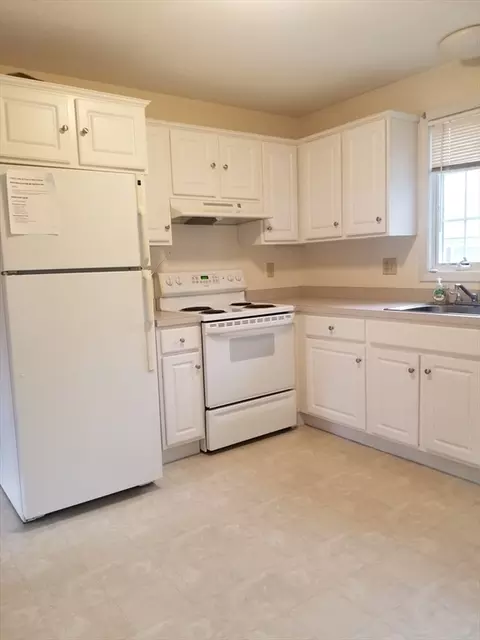 59 Apthorp St, Worcester, MA 01606 photo 12