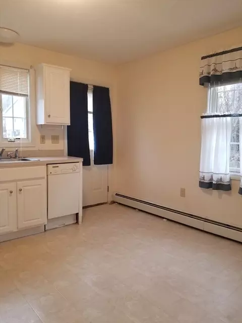 59 Apthorp St, Worcester, MA 01606 photo 15