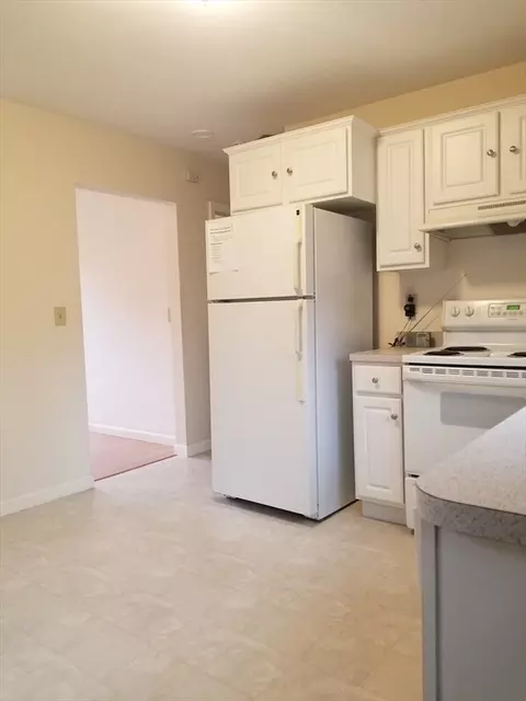 59 Apthorp St, Worcester, MA 01606 photo 13