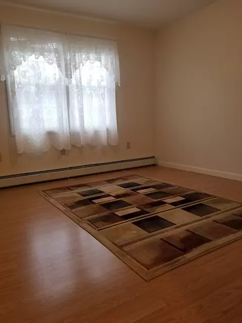 59 Apthorp St, Worcester, MA 01606 photo 17