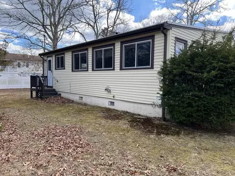 Exterior - 26 Mckinley St, Wareham, MA 02571 photo 6 of 6