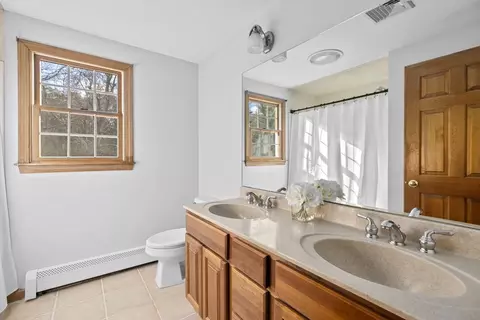 Bath - 7 Pioneer Rd, Hingham, MA 02043 photo 2 of 3