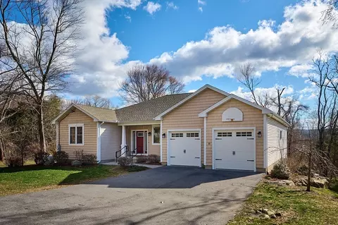 35 Canton Ave, Amherst, MA 01002
