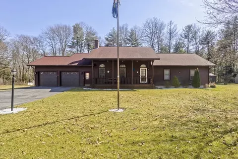 19 Chartier Dr, Belchertown, MA 01007